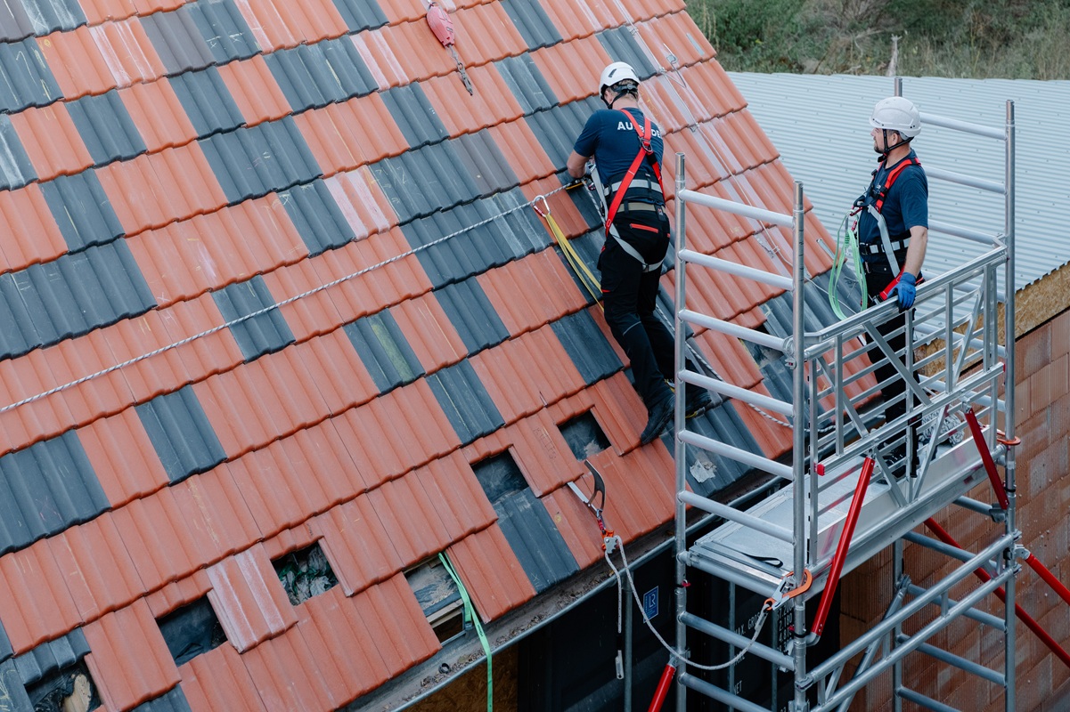 Enpal, Würth unveil safety platform for PV deployment on pitched roofs