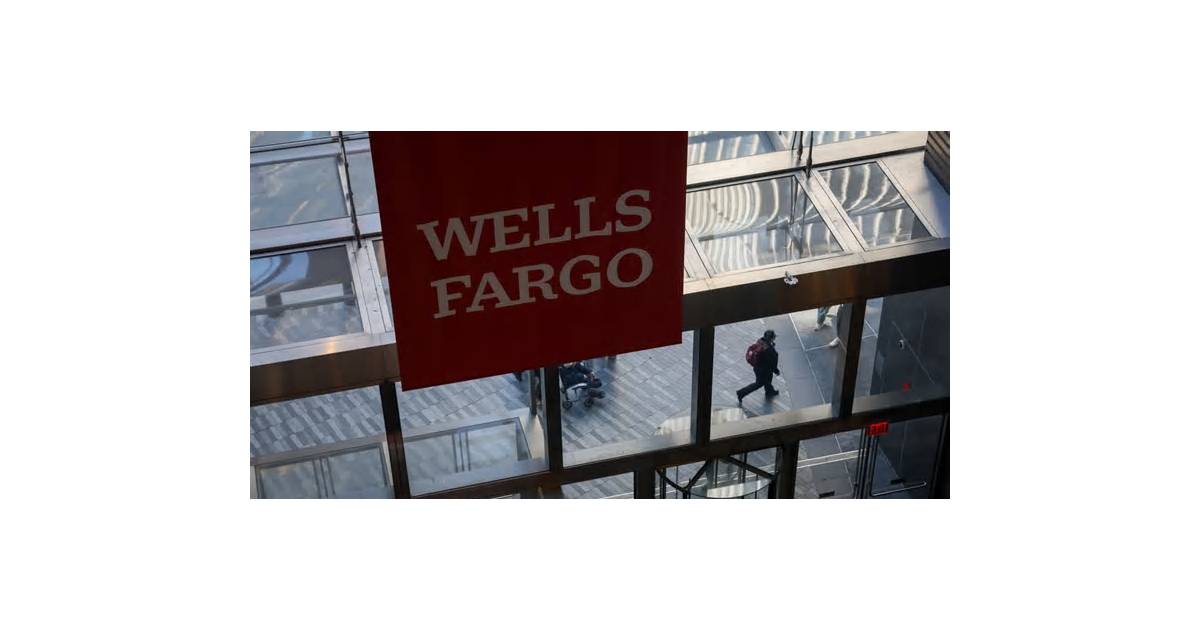 Wells Fargo Beats as Strong Customers Keep Lid on Loan Losses