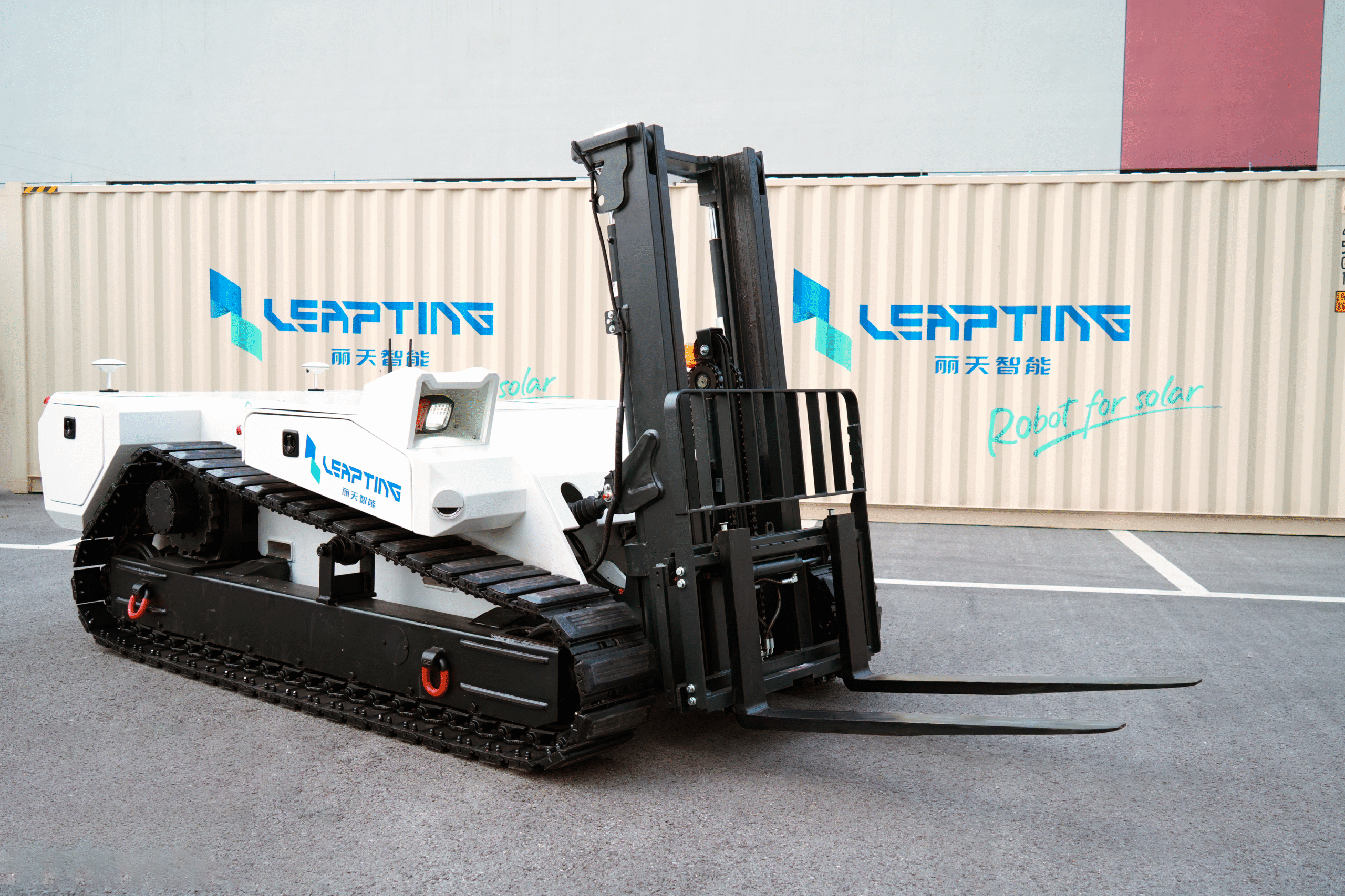 Leapting launches autonomous forklift for solar module transport