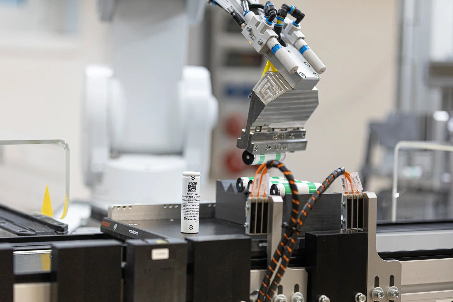 Fraunhofer stabilises aluminium anodes for lithium-ion batteries