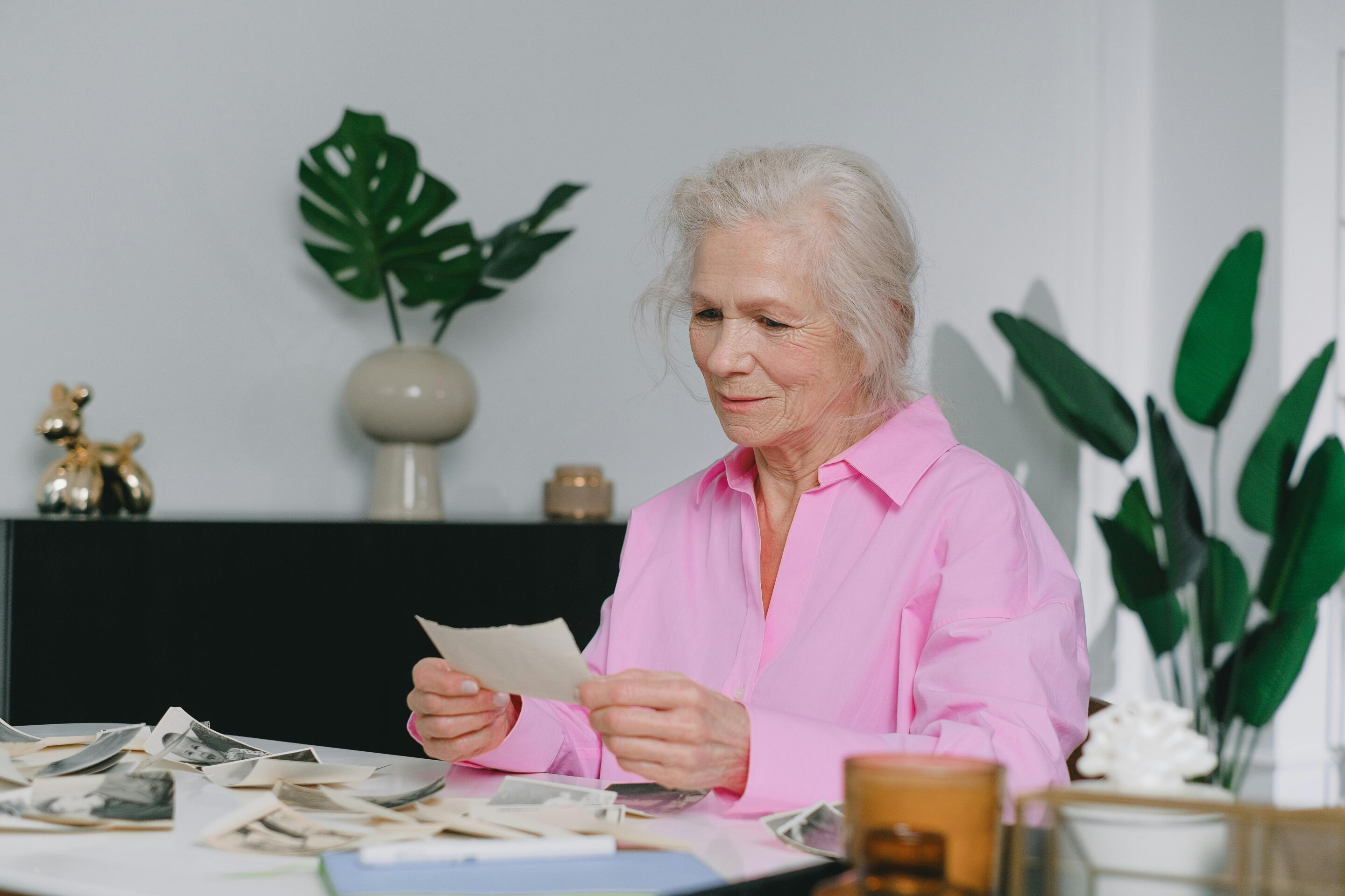 Alzheimer's blood biomarker tracks brain amyloid similarly across racial groups, study finds