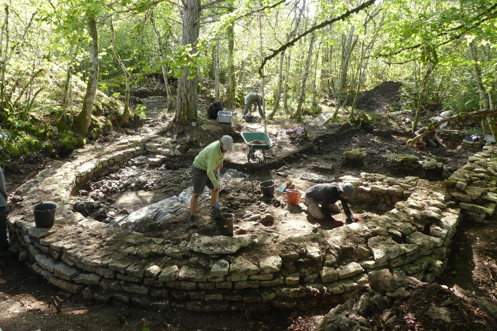 Archaeologists Find Possible ‘Palace’ Where Roman Life Continued After Rome Fell