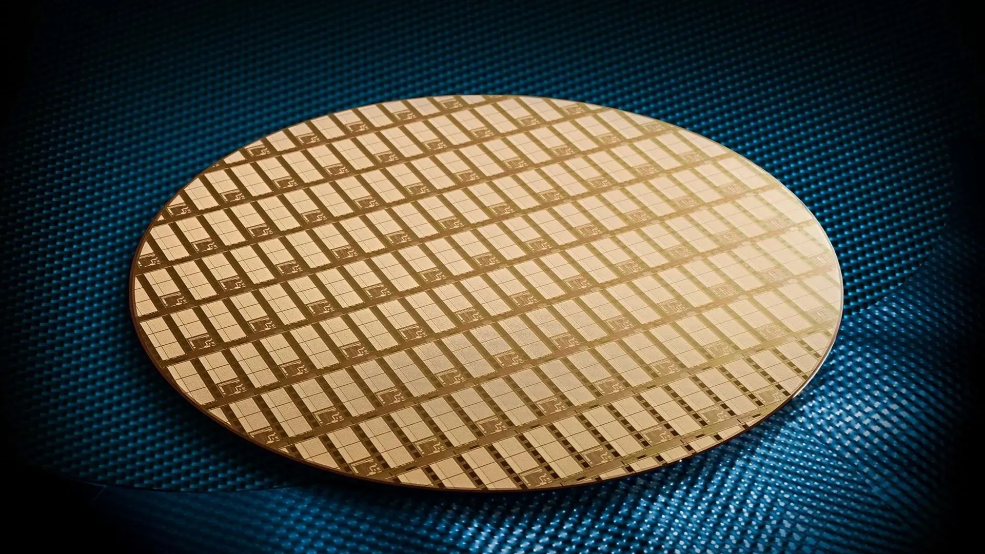 Oxygen-based chipmaking method controls 2D crystal growth with over 99% success