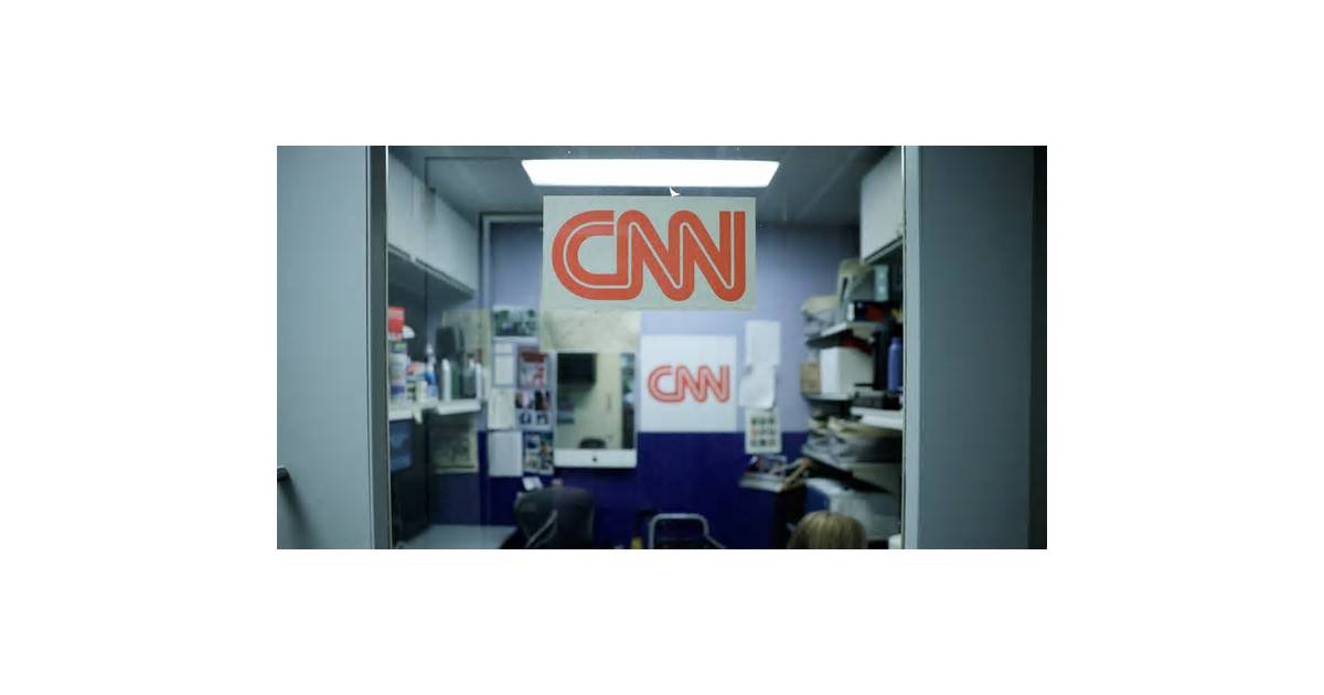 Judge extends White House access for CNN, MS NOW, Politico amid legal fight