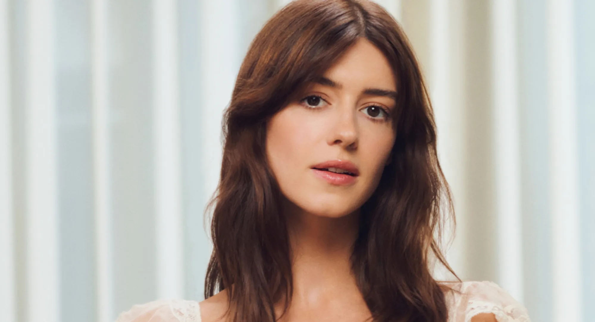 Makeup Artist Jo Baker Breaks Down Daisy Edgar-Jones’ ‘Sense & Sensibility’ Beauty