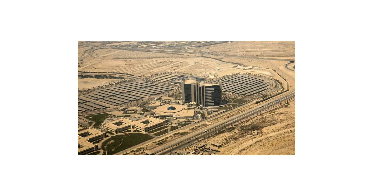 Aramco Headquarters Hit as Houthis Widen Attacks on Saudi Arabia