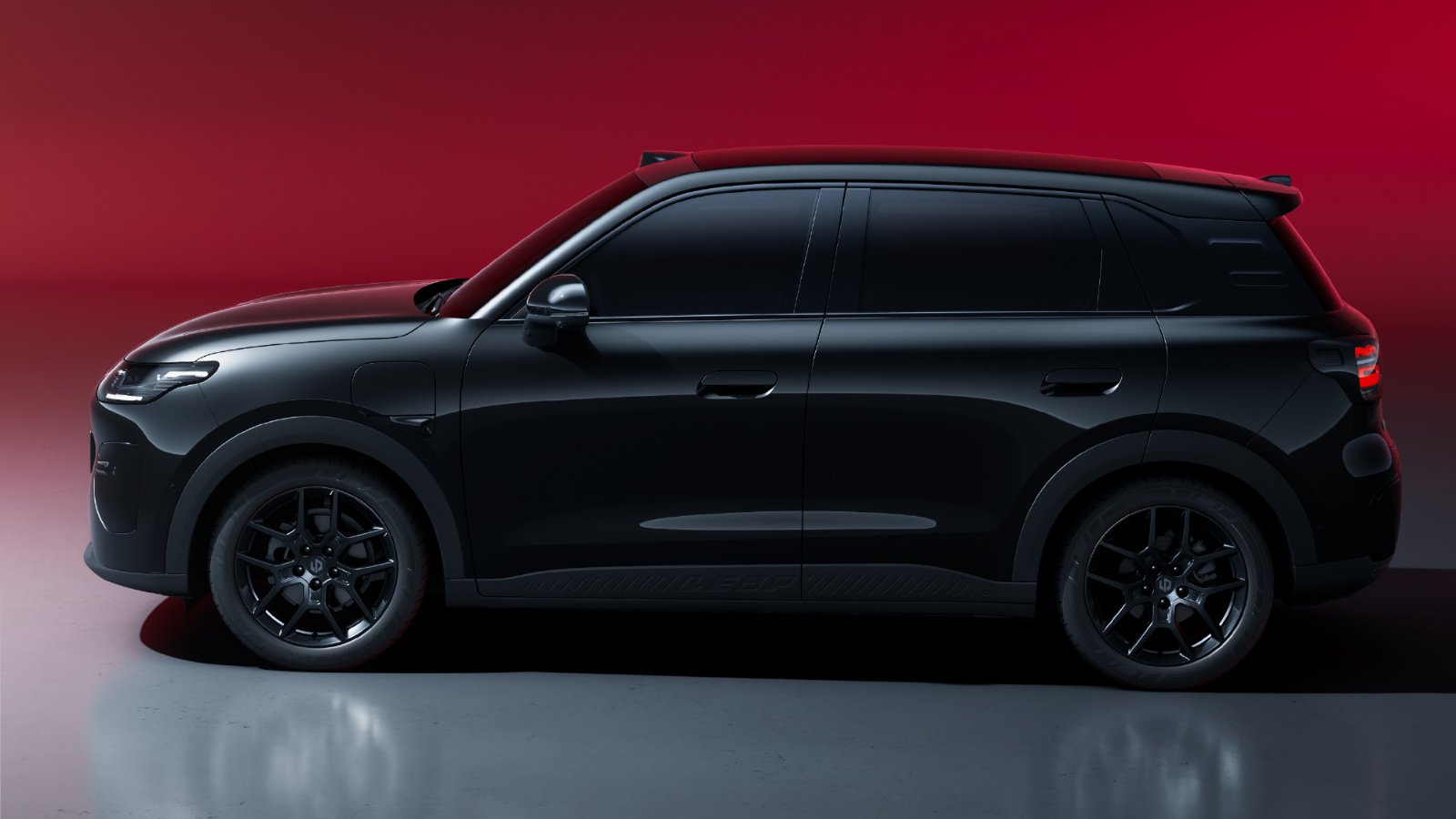 Leapmotor teases A10s electric SUV with sporty black-and-red styling