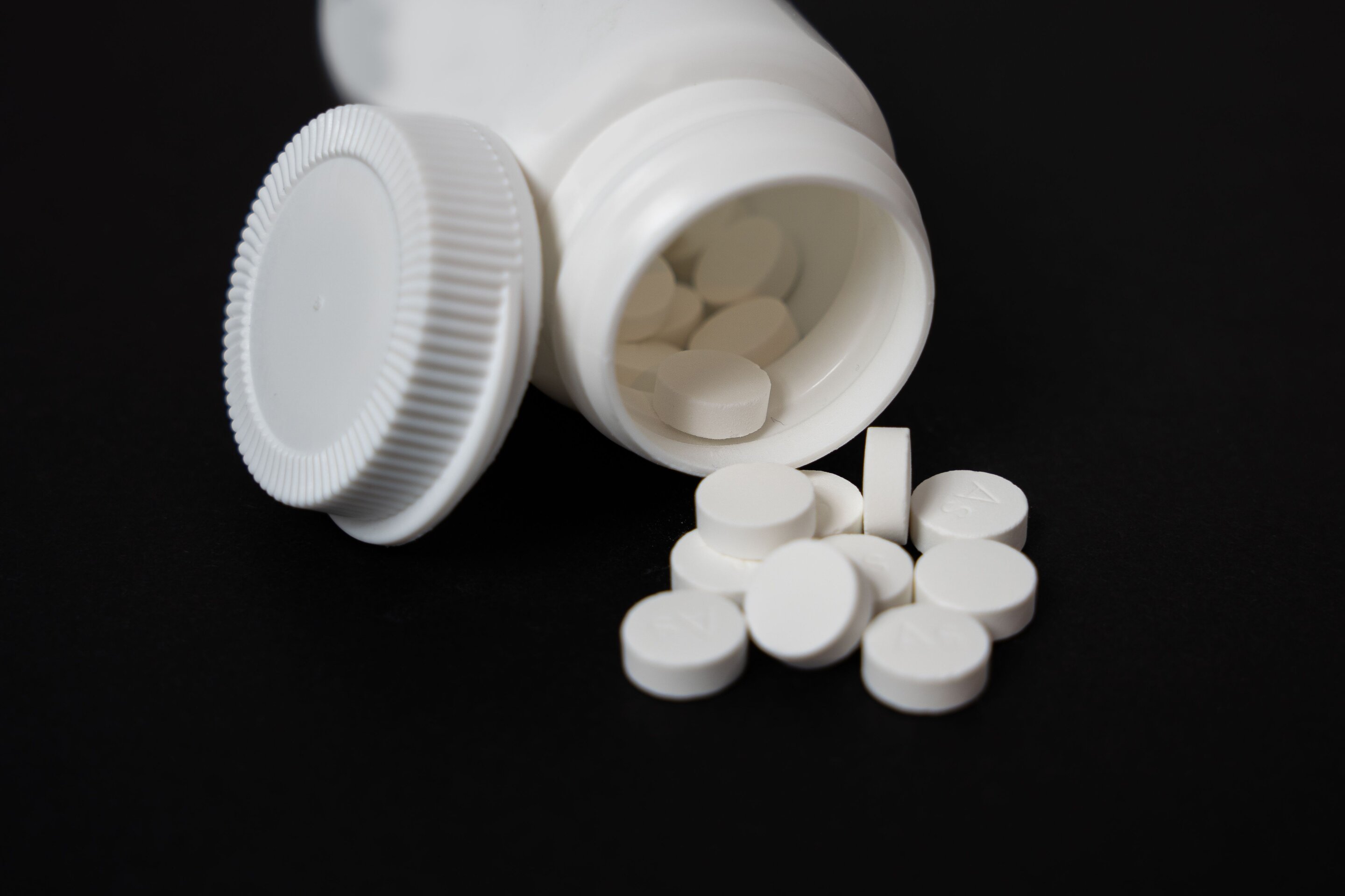 Opioids only useful for short-term pain relief, study finds