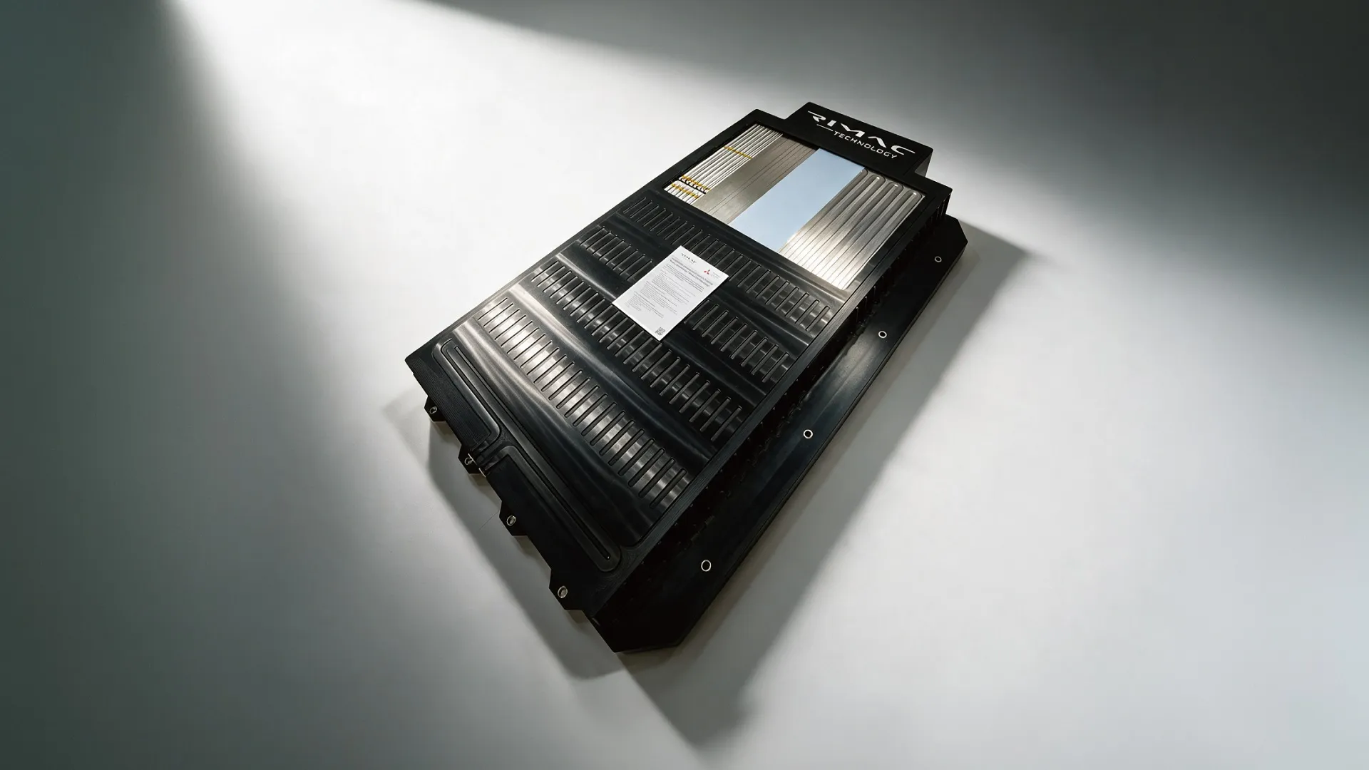 New electric car battery concept promises lighter packs with improved driving range