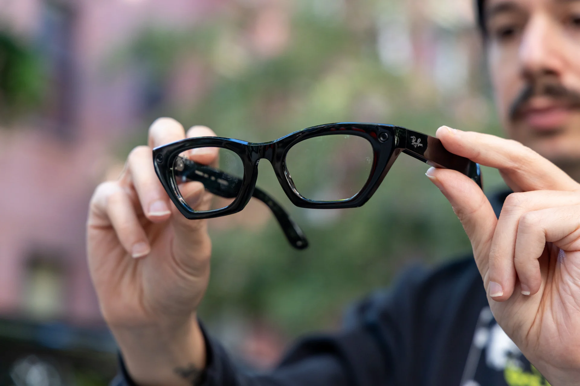 Meta’s Smart Glasses May Have Been Recording People Without Their Knowledge