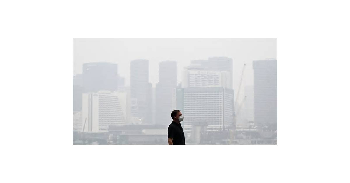 Singapore Open to Legal Action as Haze Turns ‘Very Unhealthy’