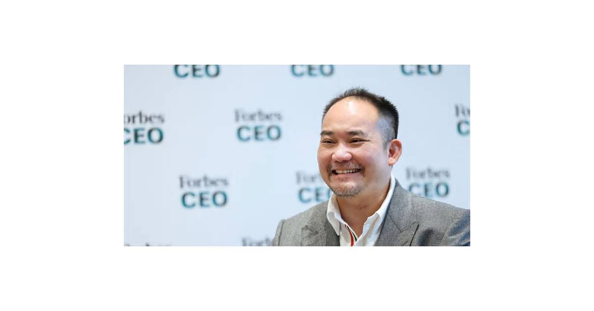 Tycoon Piling Into Singapore Property Eyes $760 Million Deal