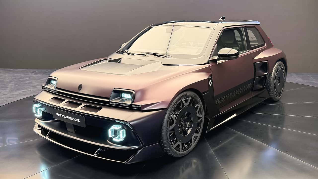 Renault Has About 1,000 Orders For Its $180,000 Electric Hot Hatch