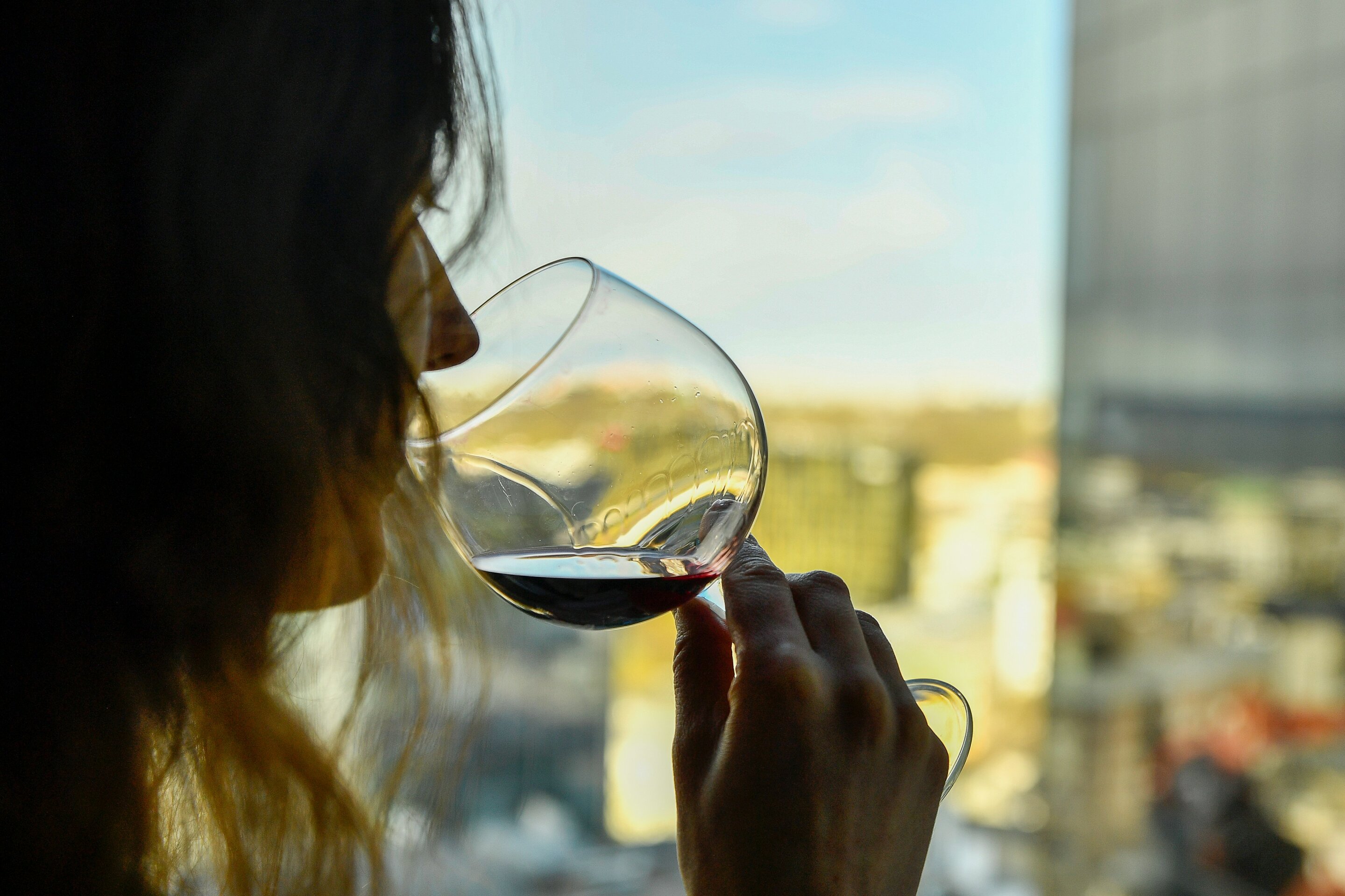 Women face gaps in tailored alcohol treatment in states with higher disorder rates