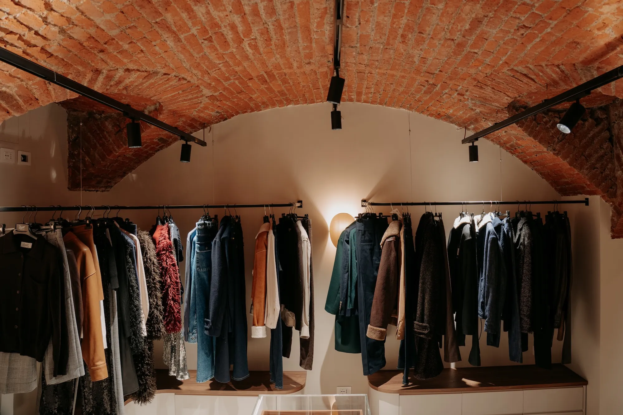 Pence 1979 Opens First Flagship in Milan — Inside a Restaurant