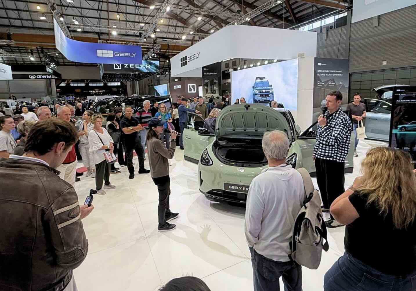 Australia among fastest growing EV markets in world as electric cars save oil importers more than $29 billion