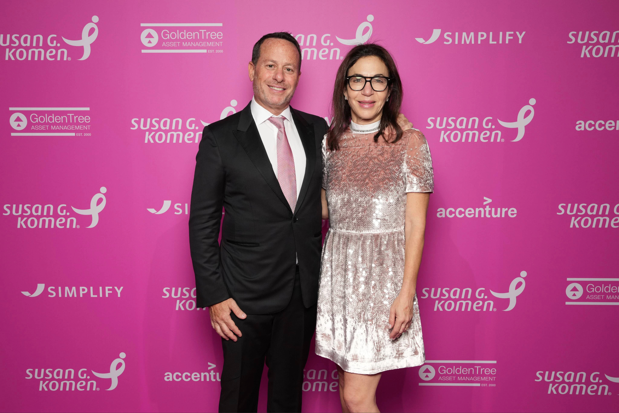 Thomas Pink Steps Up to Support Susan G. Komen in Breast Cancer Month