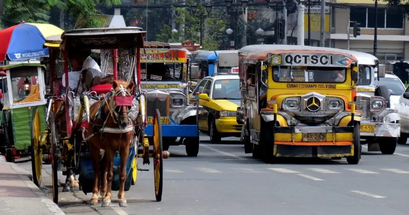 Philippine Consumer Spending Slows to 1.9% as Inflation Hits Retailers