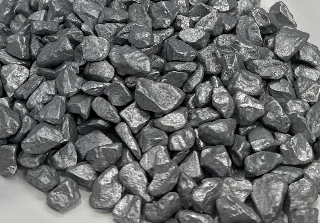 Nitric-acid-free process recovers more than 98% of silver from PV waste