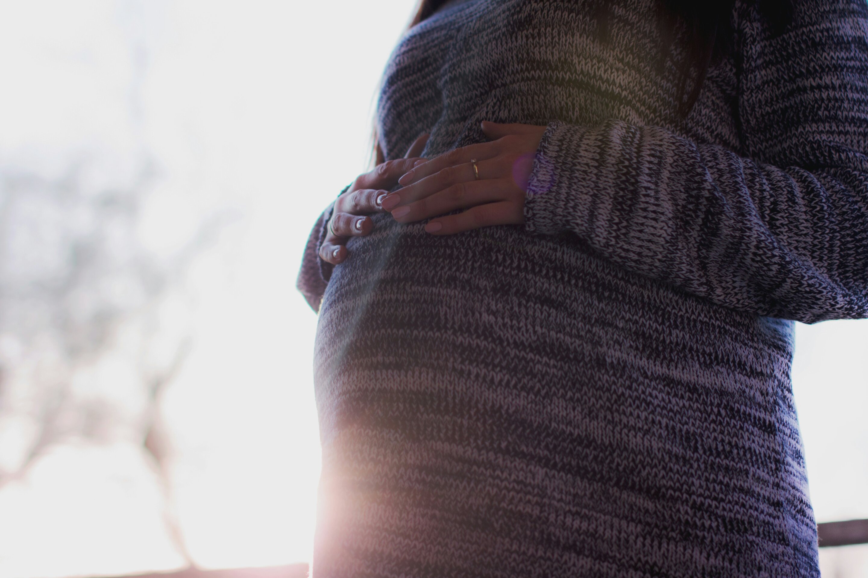 Depression treatment during pregnancy may benefit babies' brain development, randomized trial finds