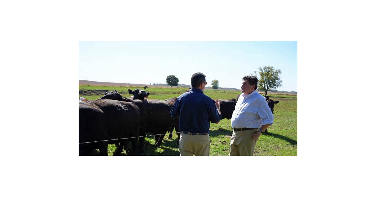 On the campaign trail, JB Pritzker courts farmers like he's running for president