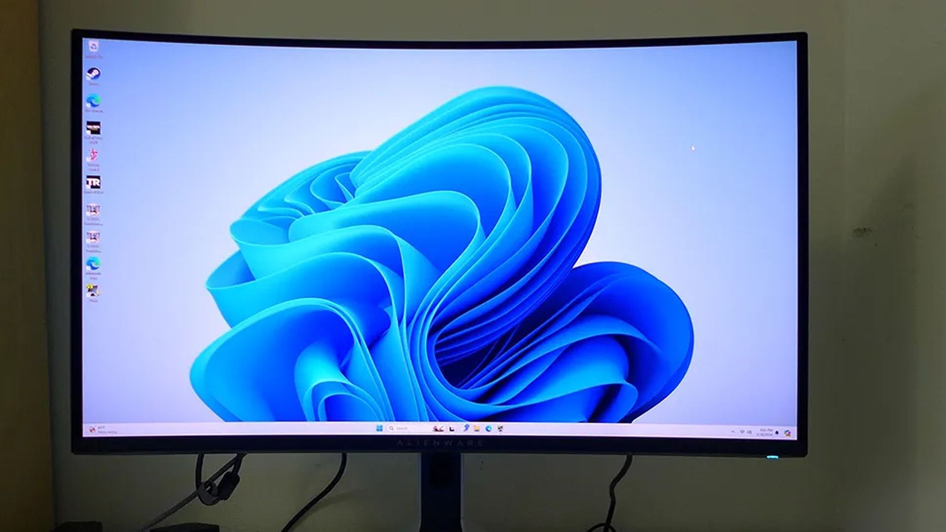 Need a monitor upgrade? Alienware's sale offers OLED 4K or ultra-fast IPS 500Hz