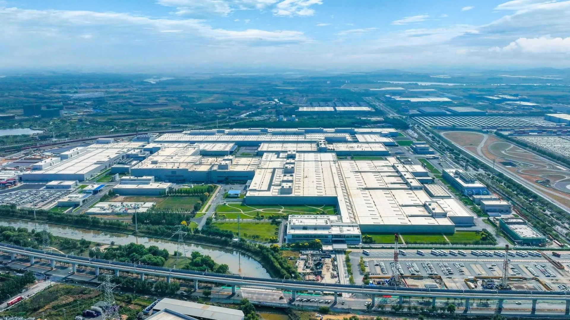 BMW begins making 6th-gen EV batteries in China with 20% higher energy density