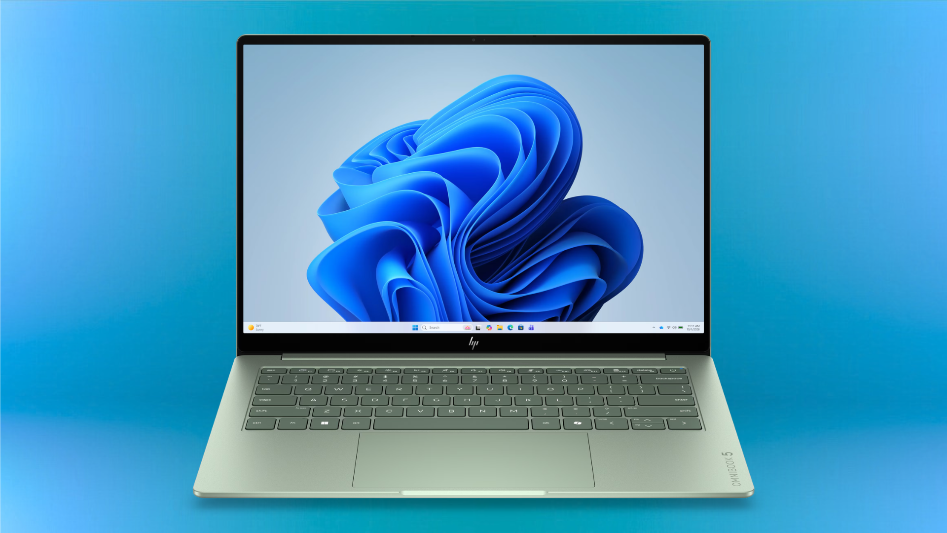 Meet the New HP OmniBook 5: An OLED Laptop Built for Long Days of Work, Class and Streaming