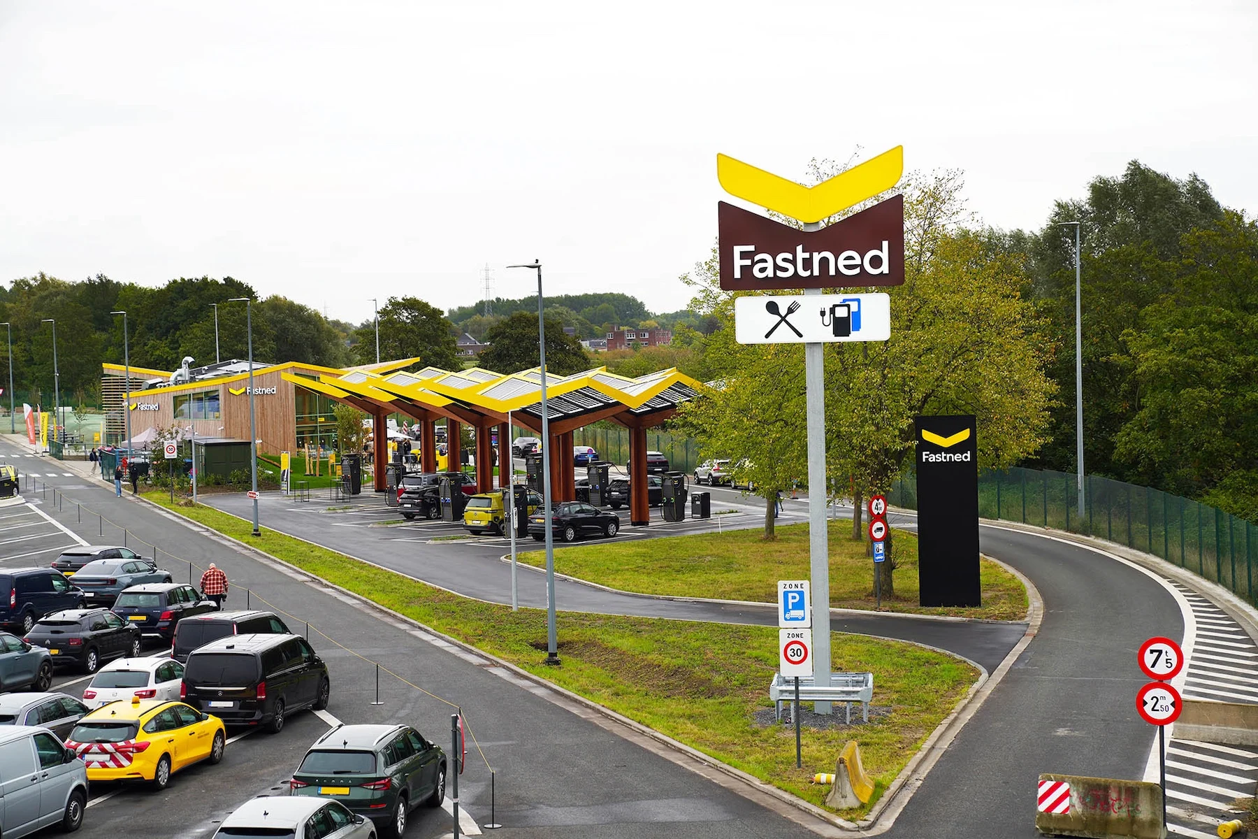 Fastned increases charging revenue and accelerates network expansion
