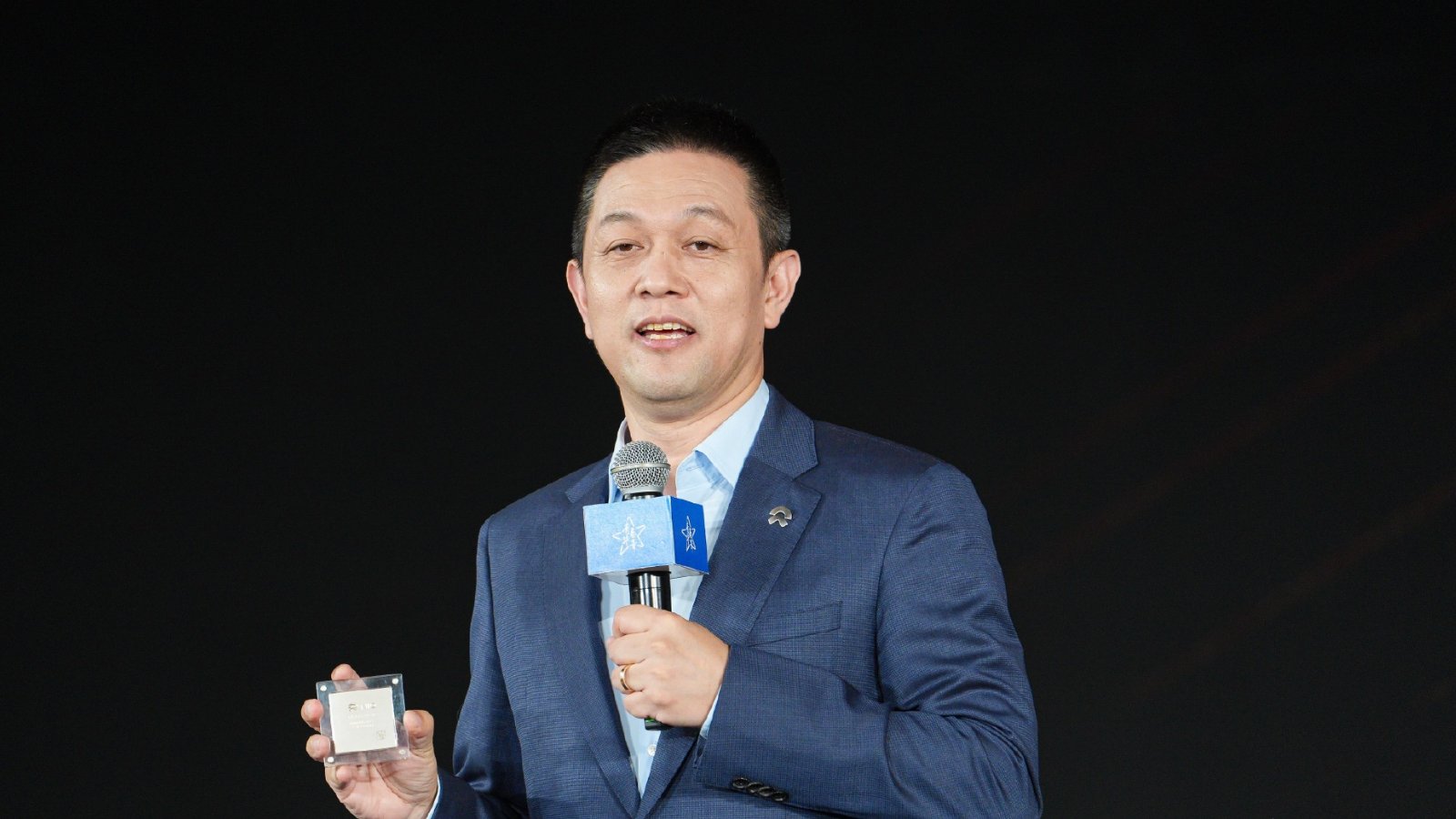 Tesla's Roadster can fly, and Nio's William Li admits: 'This we really don't have'