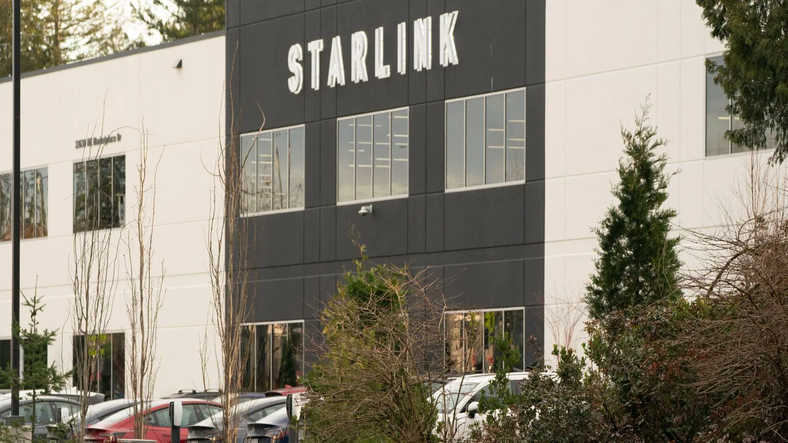 Starlink restrictions disrupt Ukrainian troops’ battlefield communications as internet speeds plunge