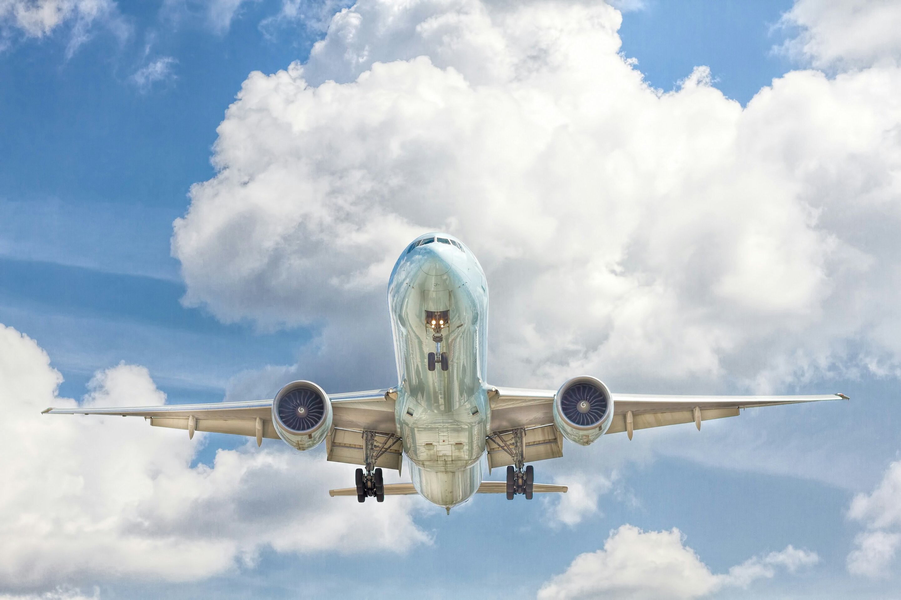 Decarbonization in civil aviation: Transition strategies still don't go far enough