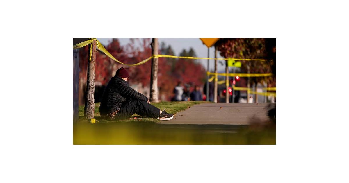 Teacher tackled and fought Oregon school shooter