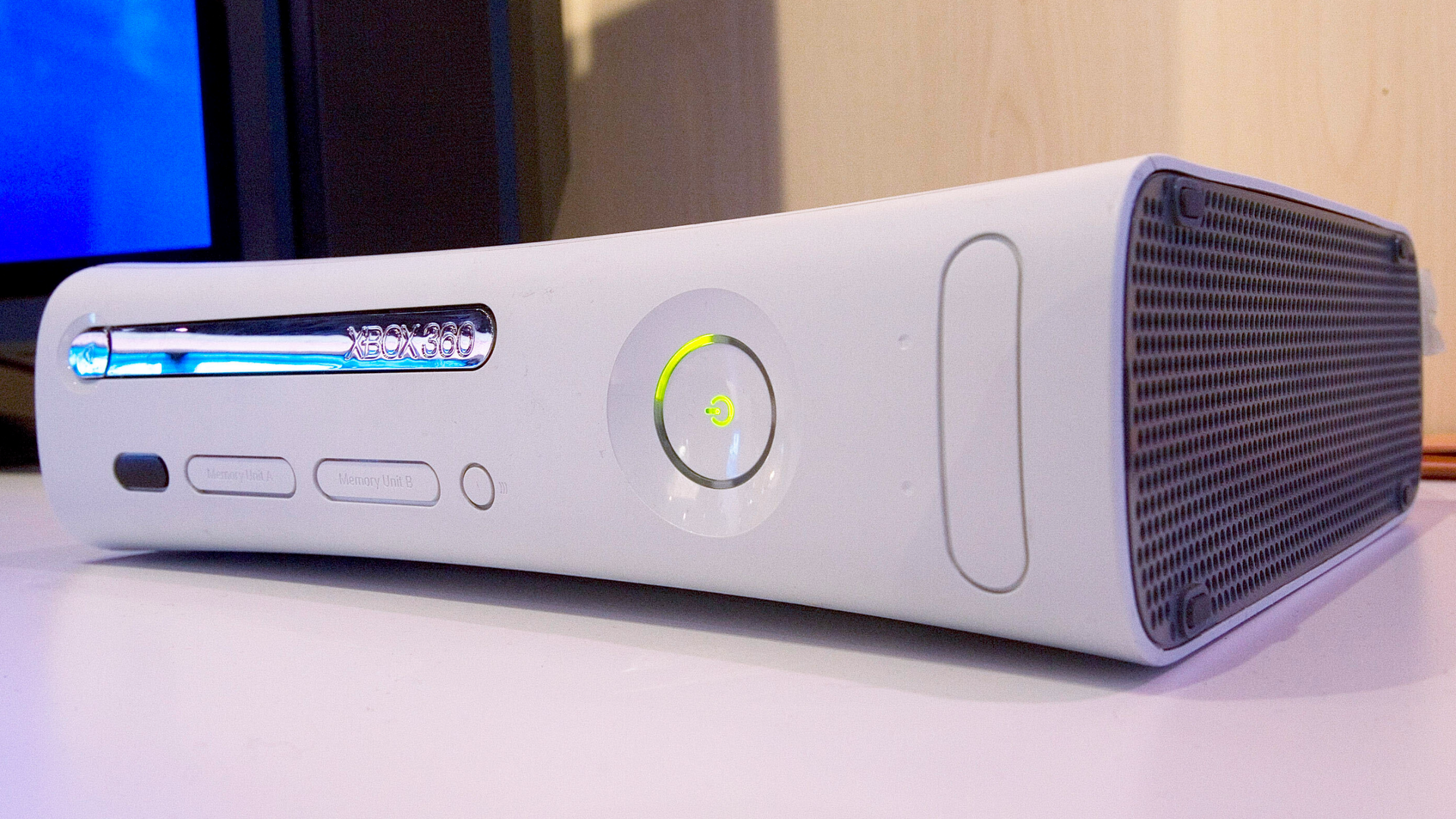 Modder finishes nine-year Xbox 360 voltage glitch mod with a $4 microcontroller, cracks the console open