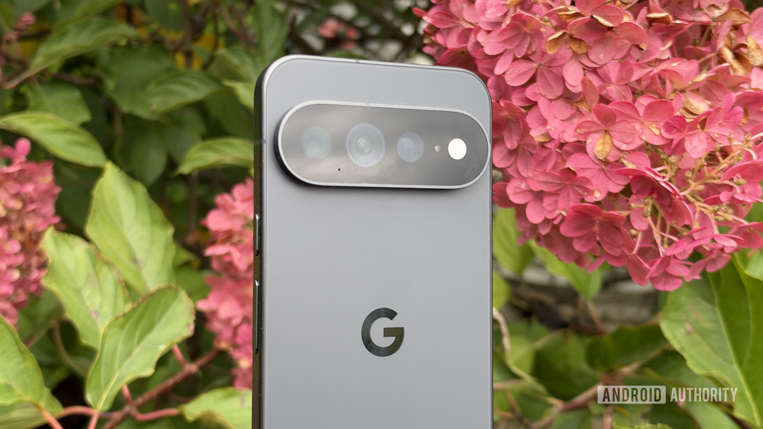 Pixel 11 Pro XL vs. Galaxy S27 Ultra: Why you shouldn’t buy Google’s flagship right now