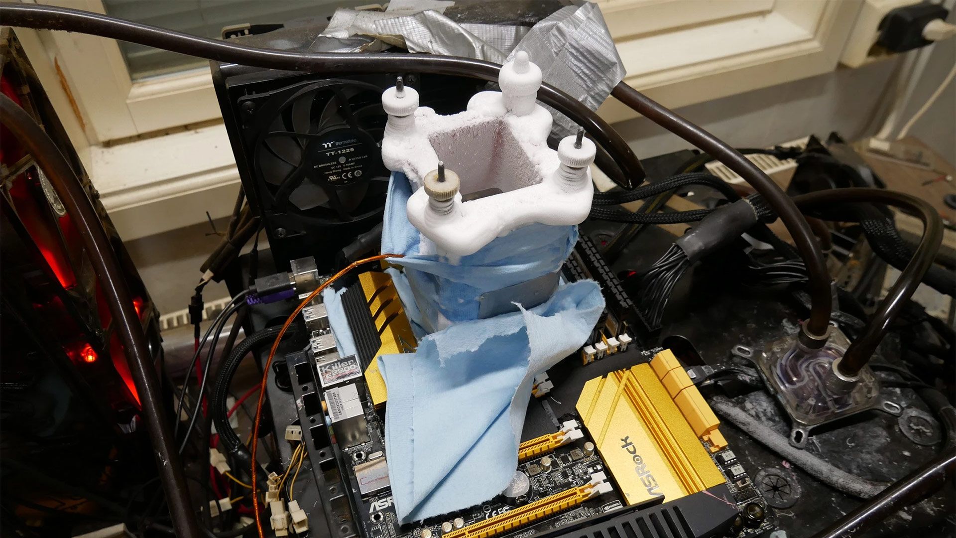 Cinebench world record that stood for 12 years gets toppled
