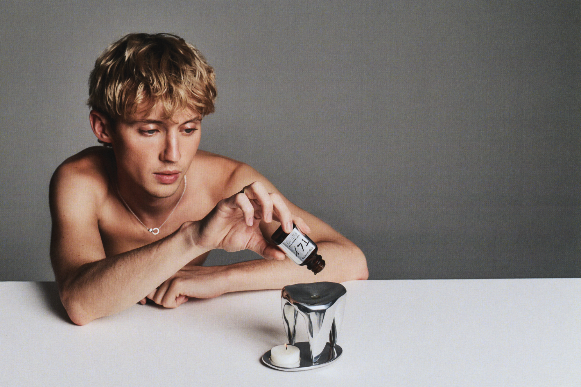 Troye Sivan’s Tsu Lange Yor Is Popping Up in New York