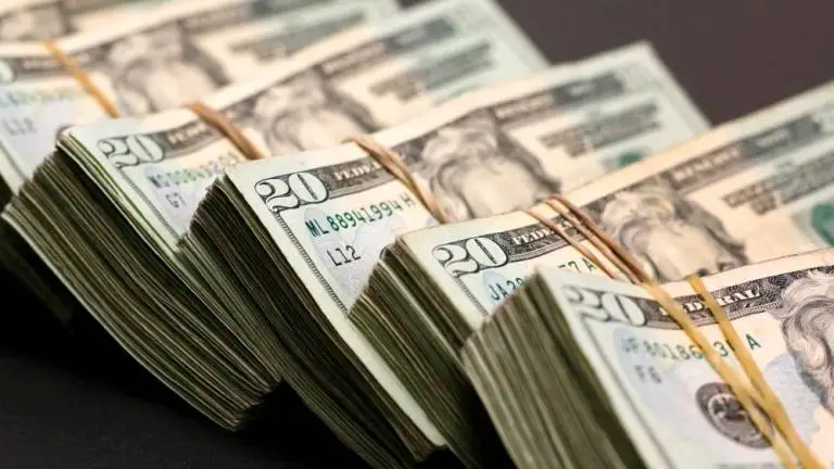 Taiwan Dollar Forecast to Rebound 3% by Year End on Export Strength