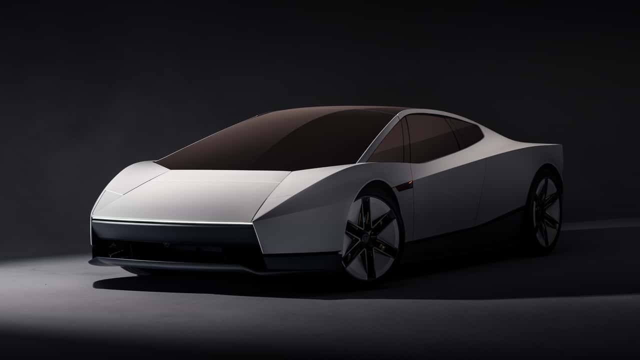 All Aboard The Hype Train: Tesla Says The New Roadster Could Hit 330 MPH