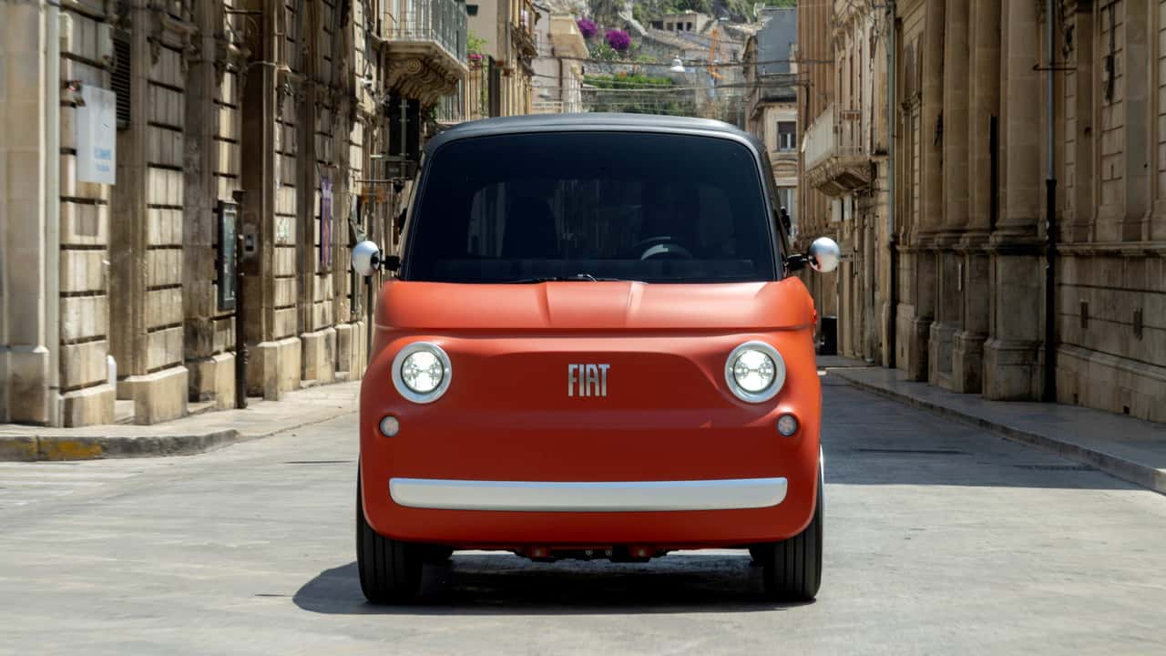 Fiat's Tiny Topolino EV Is Already Earning Accolades