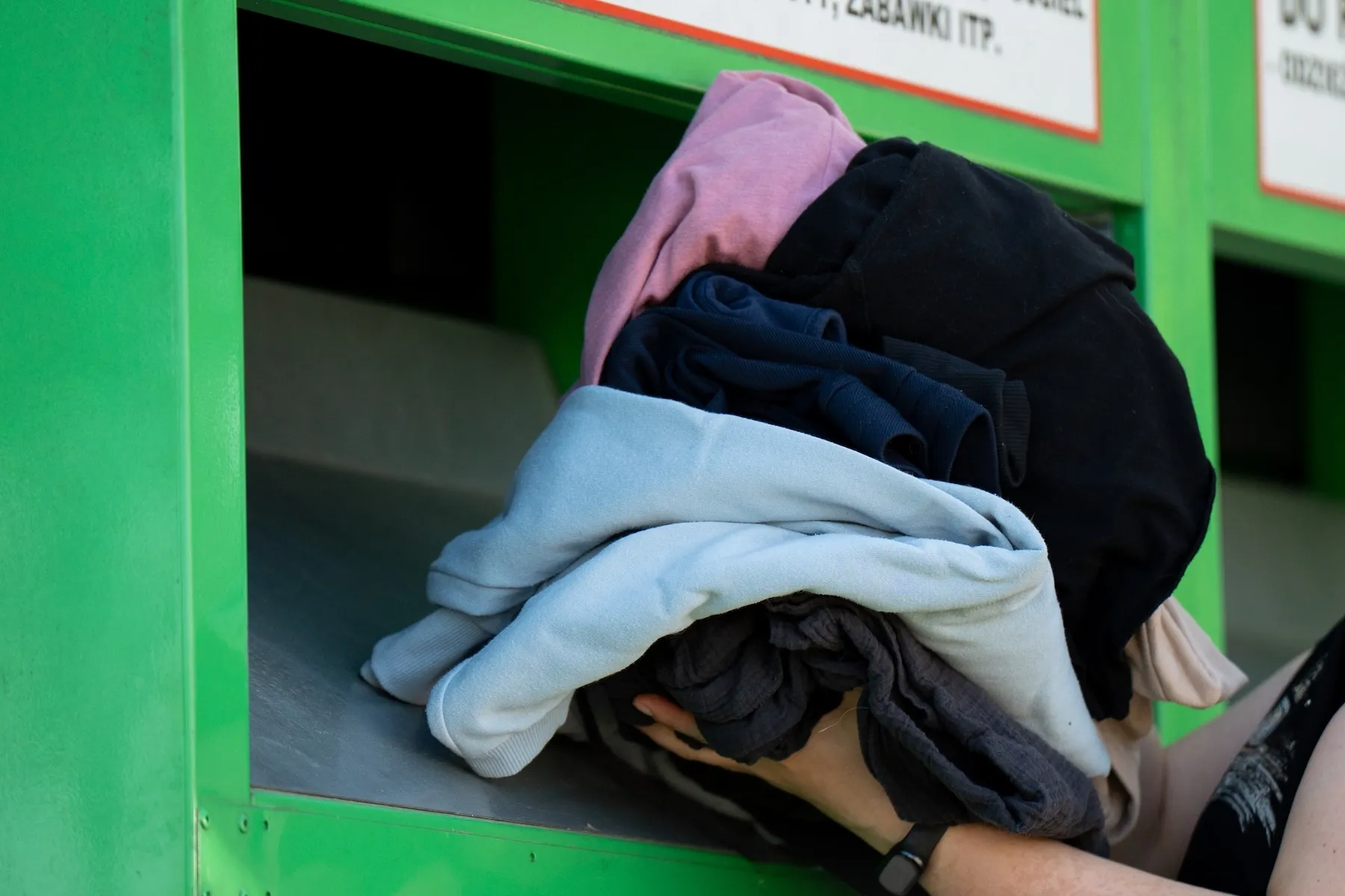Greybull Buys Mid-West Textile, Plans Thrift Town Expansion