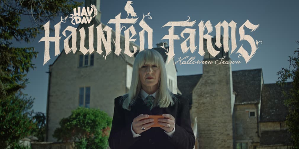 Hay Day sees Most Haunted Host Yvette Fielding appear as part of Halloween celebrations
