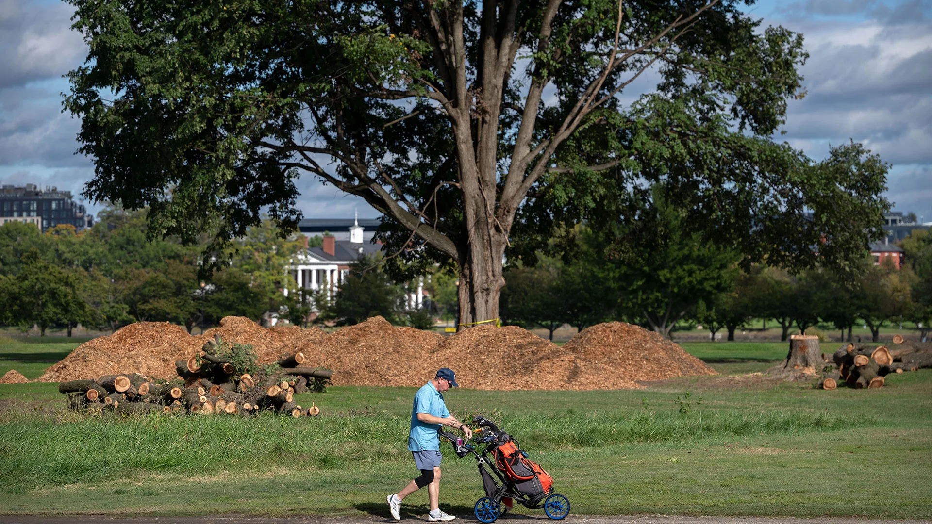 Trump posts plans to close this ‘community jewel’ in Washington, D.C.