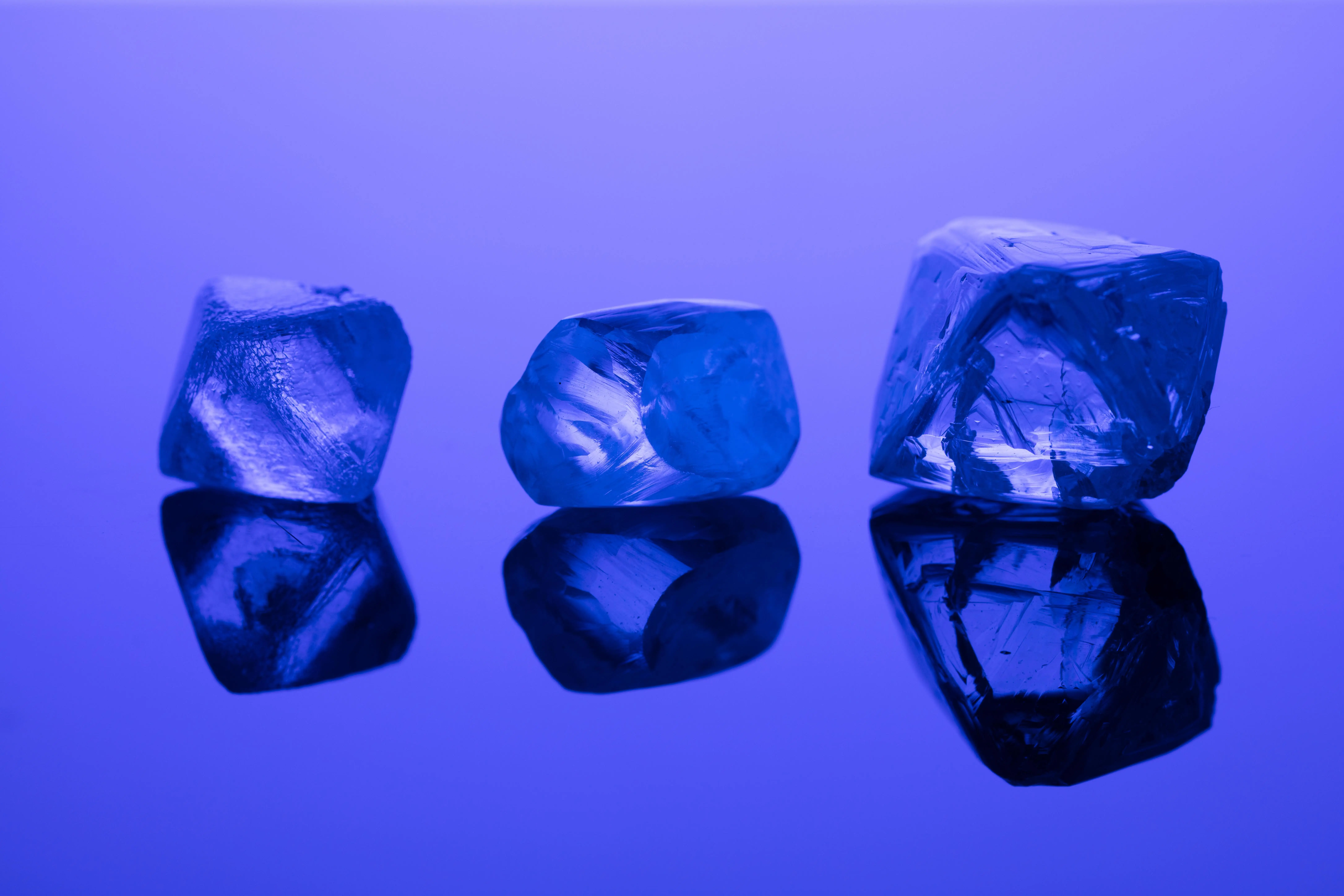 De Beers, Dunhill and Stone Island Support the Arts, Woo Clients During Frieze Week in London
