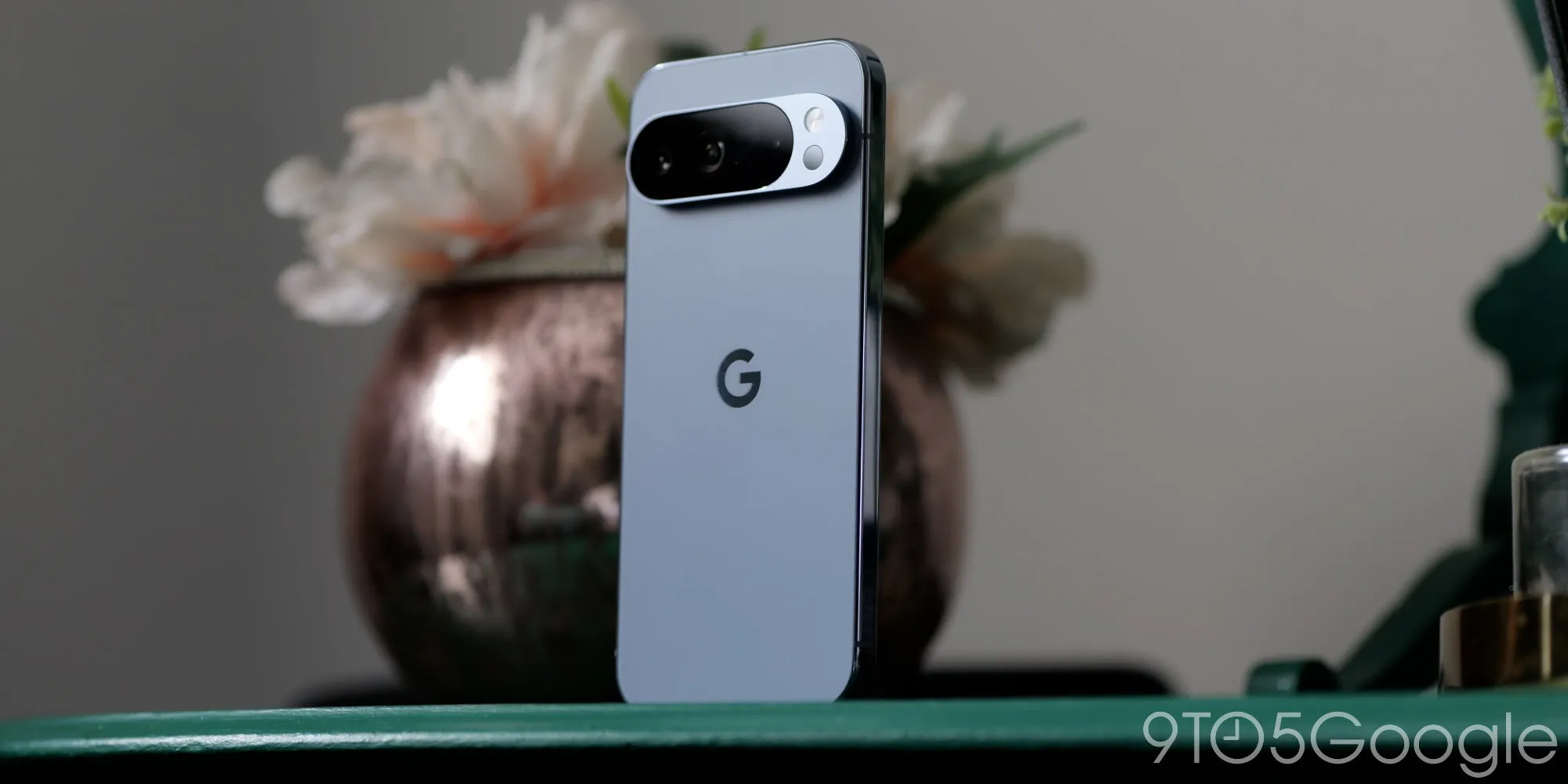You should pick up this $850 Pixel 10 Pro XL over its $1,300 sequel