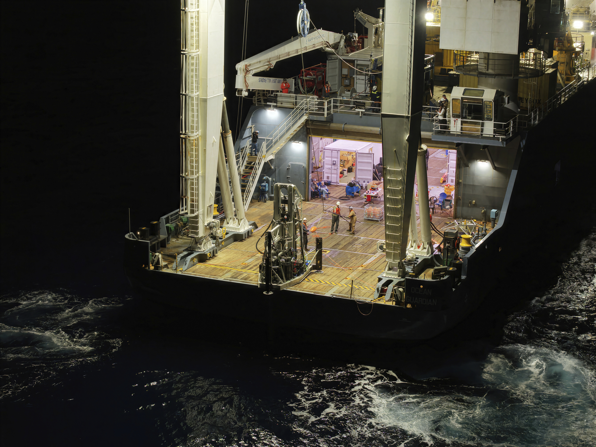 Startup taps underwater volcano as energy source in "proof point" test