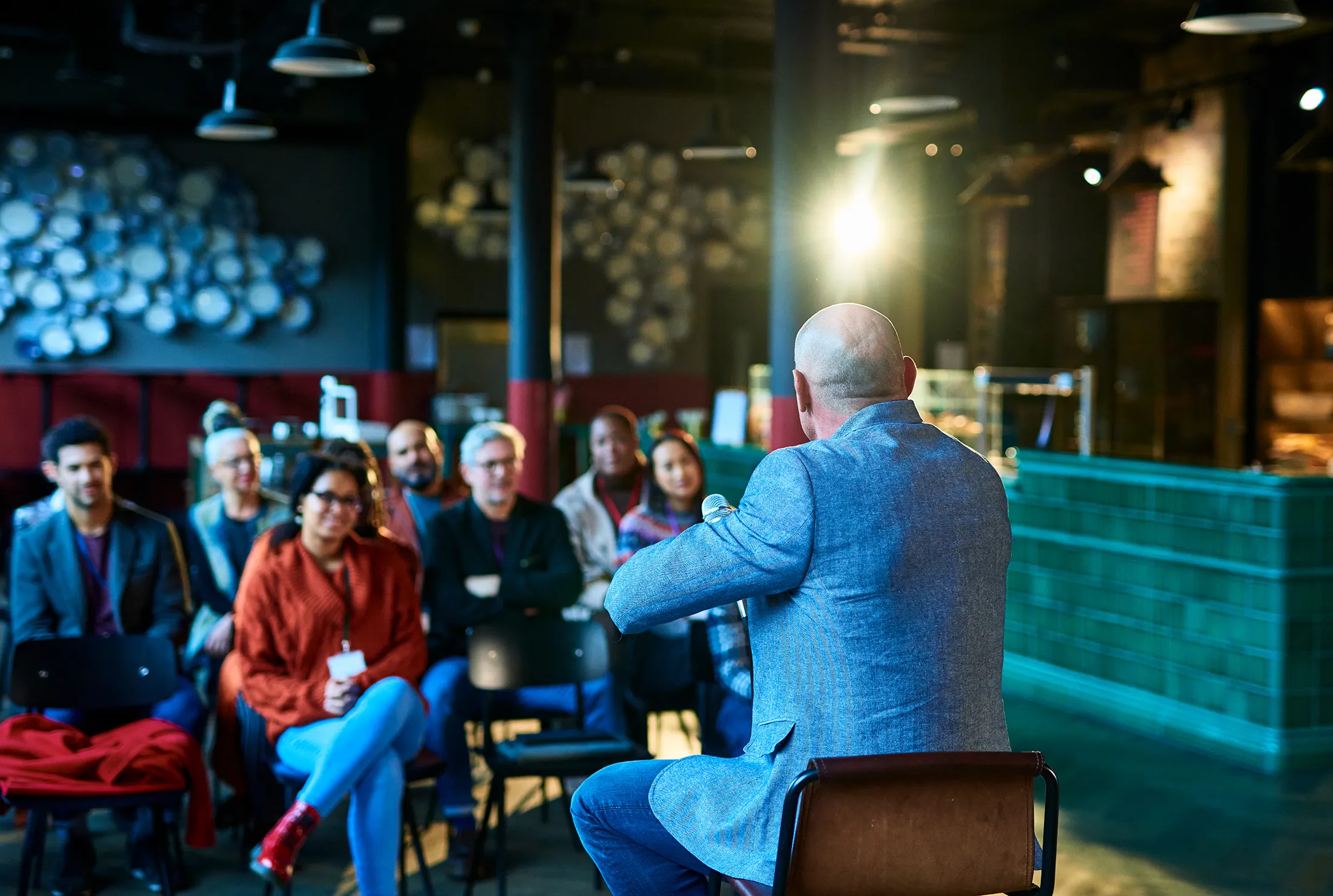 Hiring a Speaker for Your Next Event? Ask These 6 Questions Before You Sign a Contract