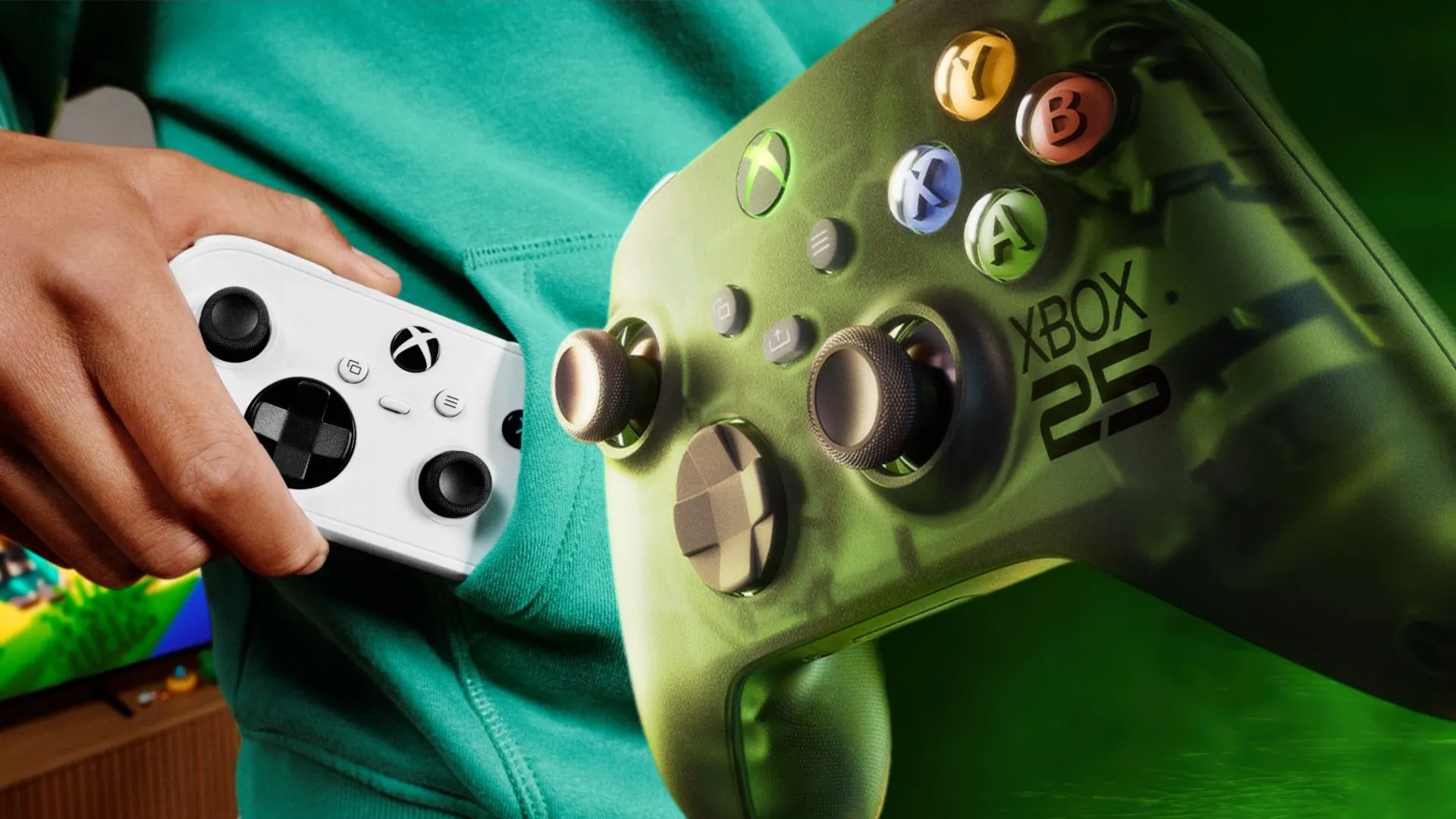 New Xbox Controller Exposes the Problem With Bigger Gamepads