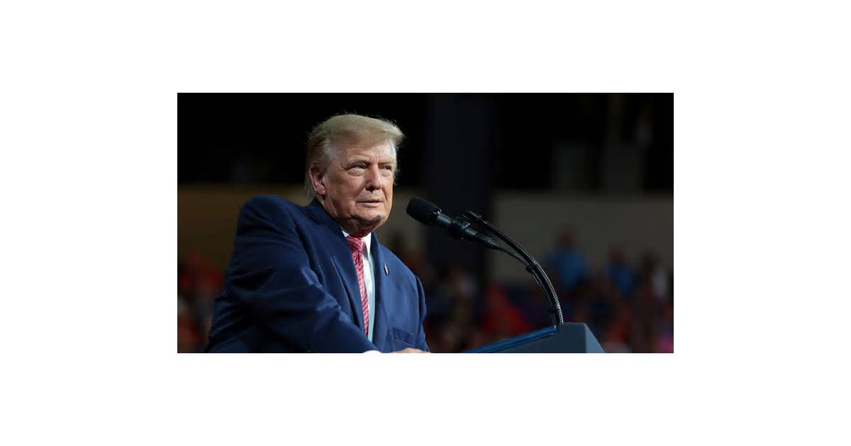 Trump Uses Slur to Defend GOP Senator in Combative Speech