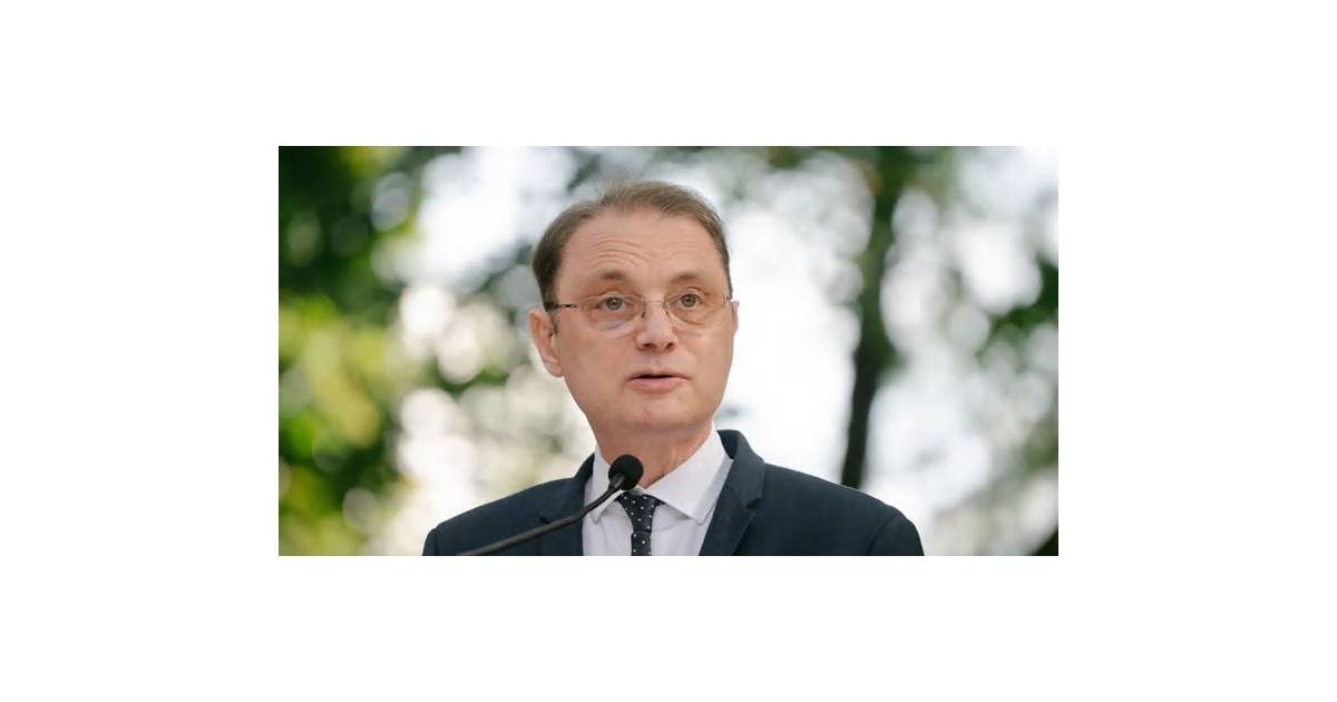 Romania Set For New Premier to End Months of Damaging Deadlock